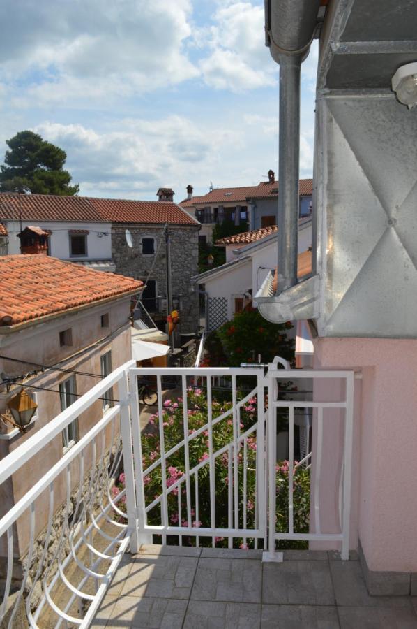 Ribar 2 Apartment Njivice Bagian luar foto