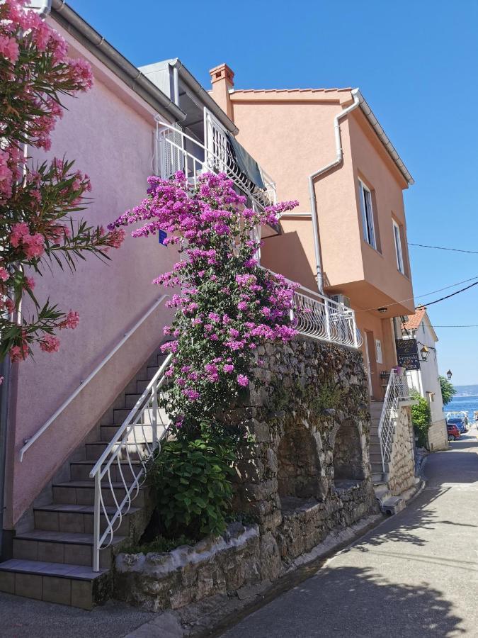 Ribar 2 Apartment Njivice Bagian luar foto